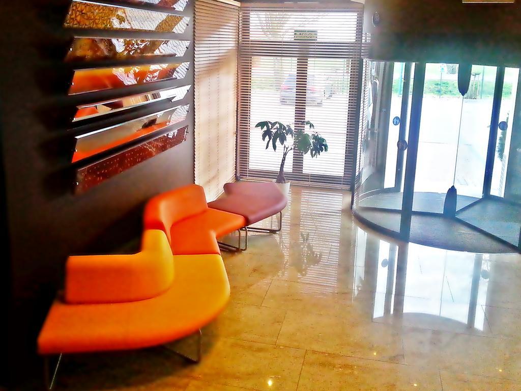 Hotel Eclipse Domasław Esterno foto