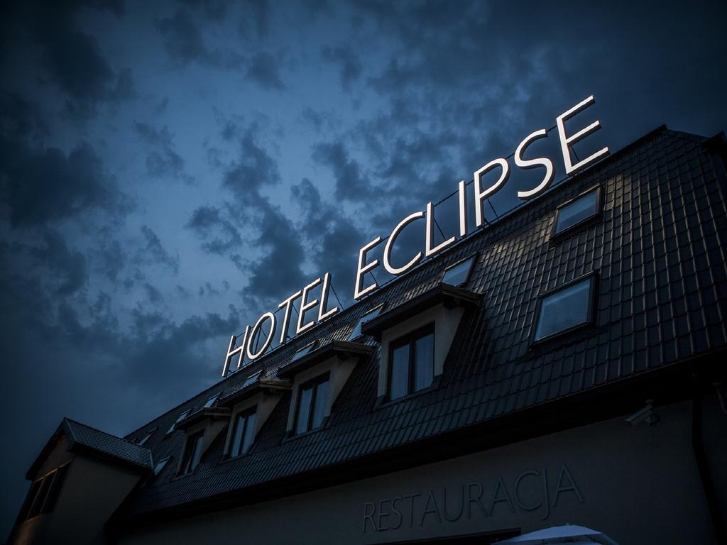 Hotel Eclipse Domasław Esterno foto