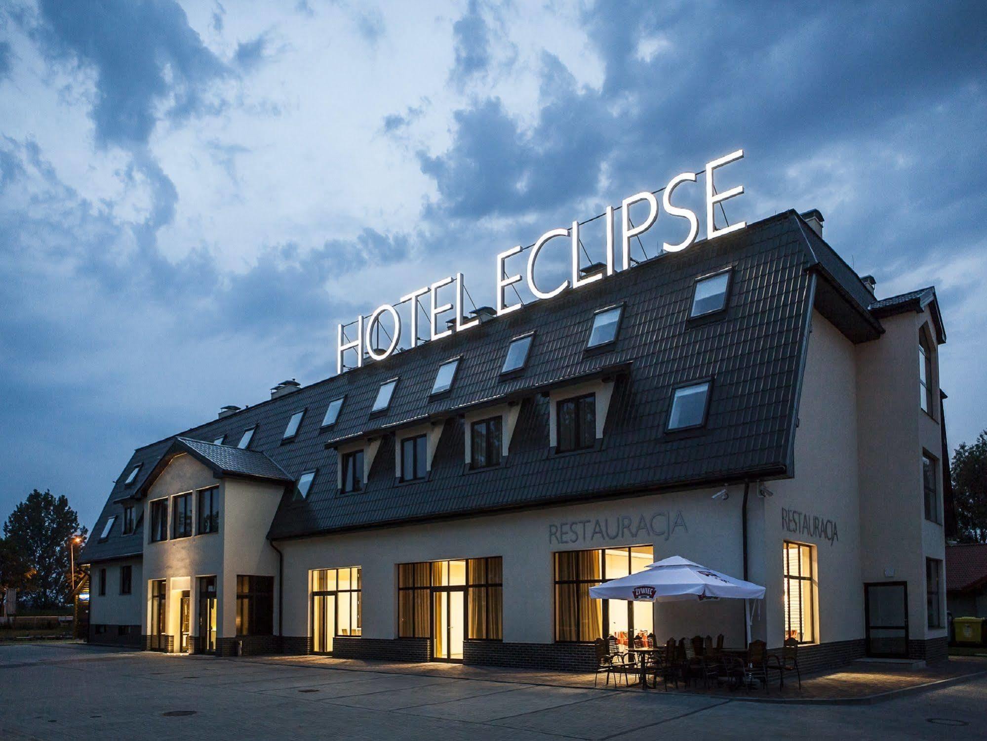 Hotel Eclipse Domasław Esterno foto